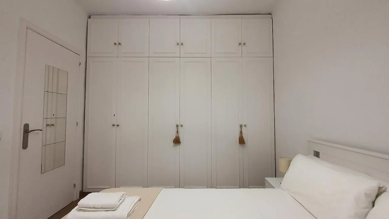 Opening Doors Sagrada Familia Appartement Barcelona Spanje